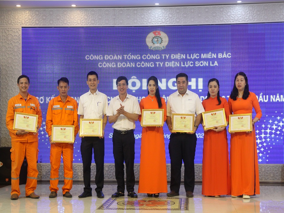 Công đoàn PC Sơn La: Hội nghị Sơ kết phong trào CNVCLĐ, hoạt động Công đoàn 6 tháng đầu năm và phương hướng nhiệm vụ 6 tháng cuối năm 2023